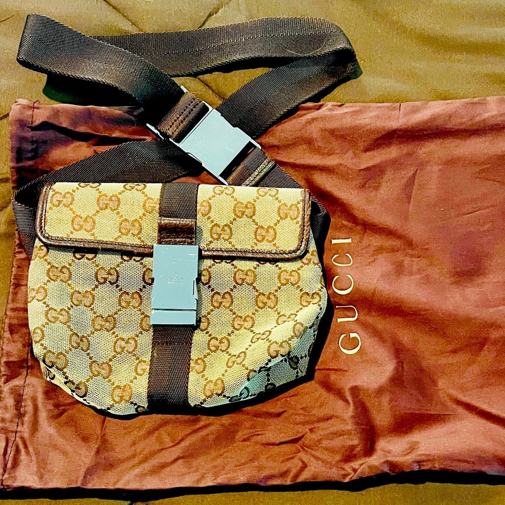 Auth Gucci GG Canvas Monogram Waist Belt Bum Bag Fanny Pack Brown 1125a